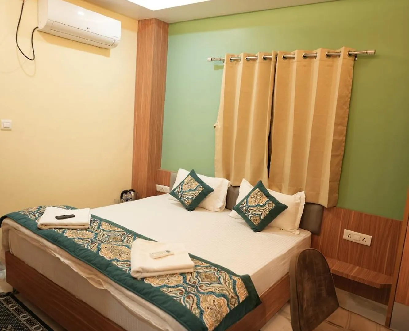 Heaven Heritage Varanasi Hotel